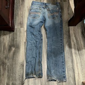 Ariat  jeans means sz 31/34
